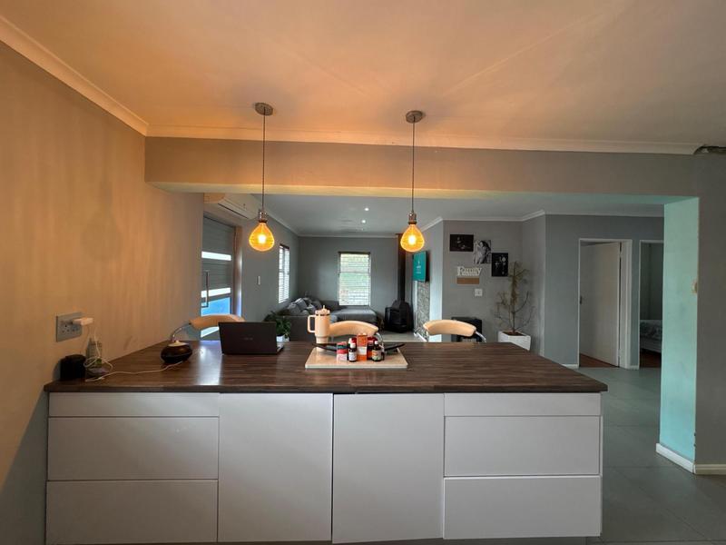2 Bedroom Property for Sale in Hagley Western Cape